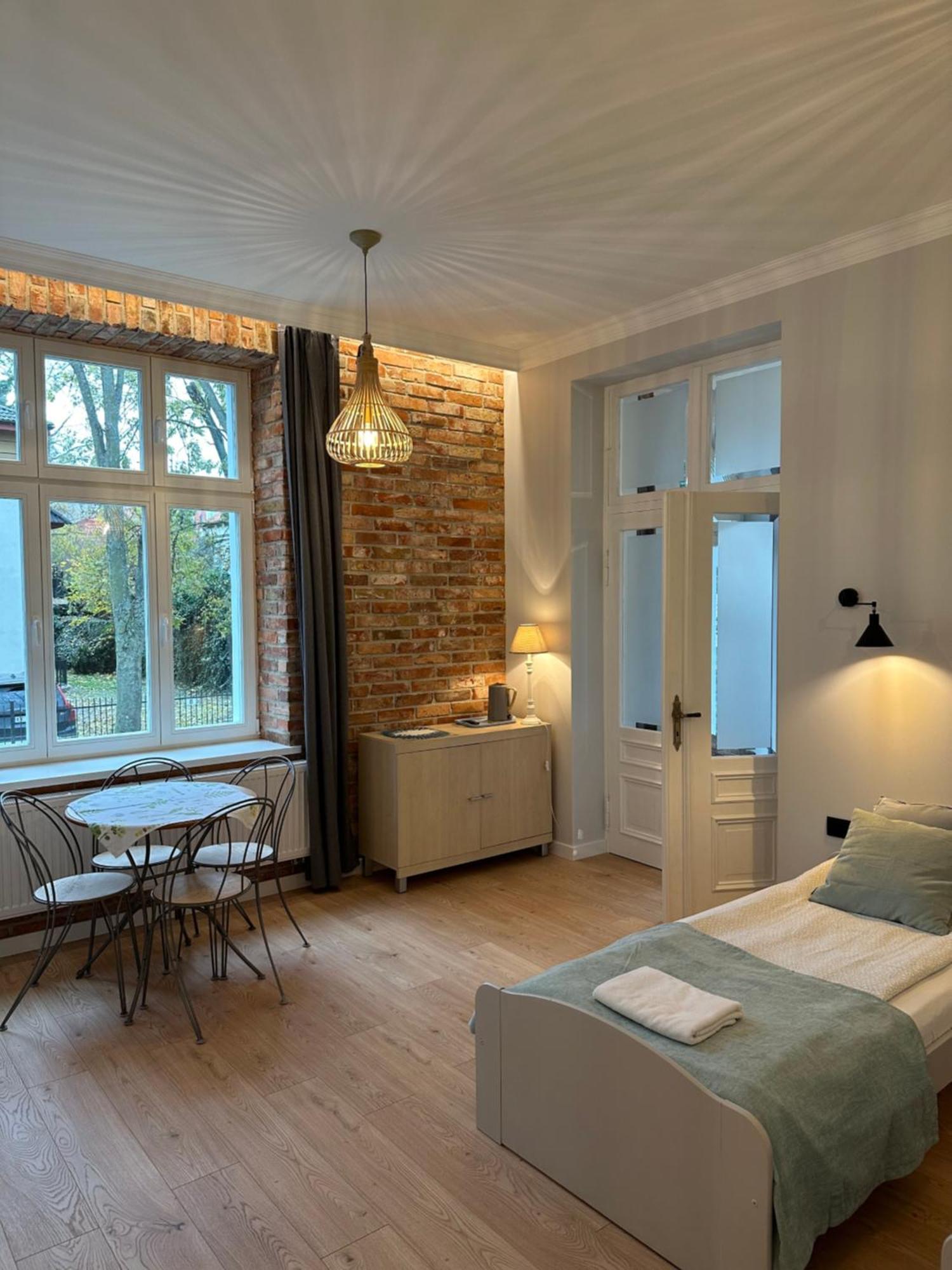 Homestay Kamienica Ogrodowa *